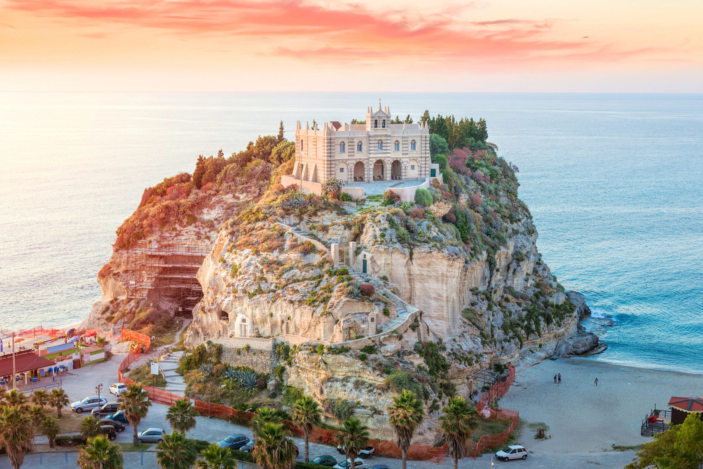La Dolce Vita: A White Lotus-Inspired Escape to Italy